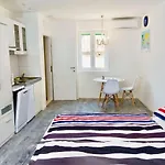 Luxury Minerva Gardens Апартаменты