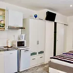 דירה Luxury Minerva Gardens