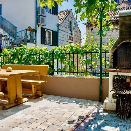 Luxury Minerva Gardens Apartment