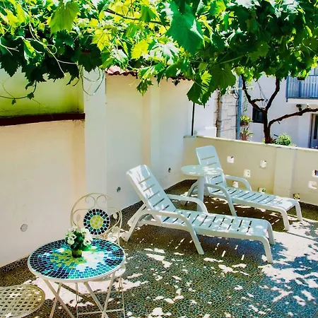 Luxury Minerva Gardens *