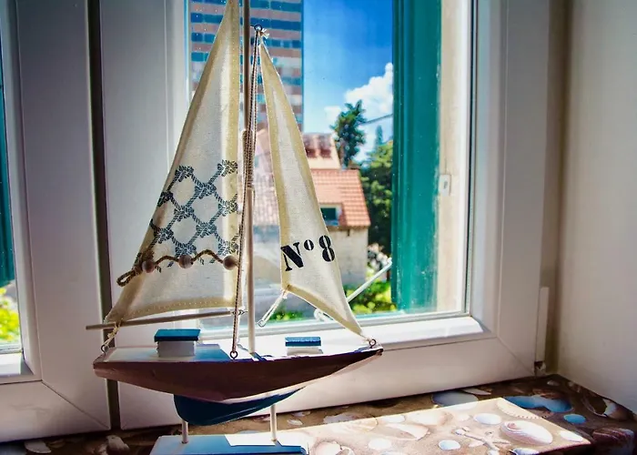 Luxury Minerva Gardens *