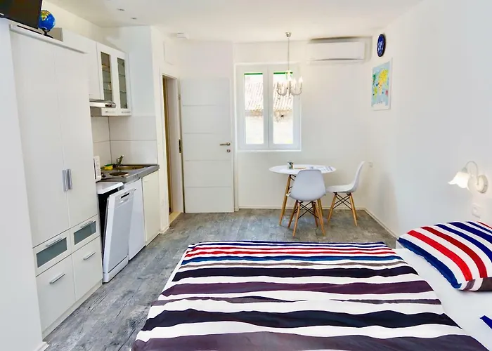 Luxury Minerva Gardens Apartman