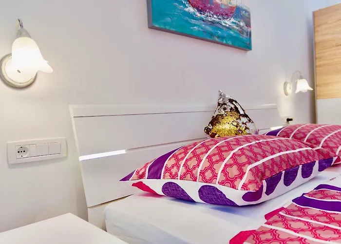 Luxury Minerva Gardens Apartman *