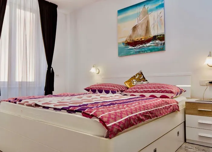 Lägenhet Luxury Minerva Gardens Split